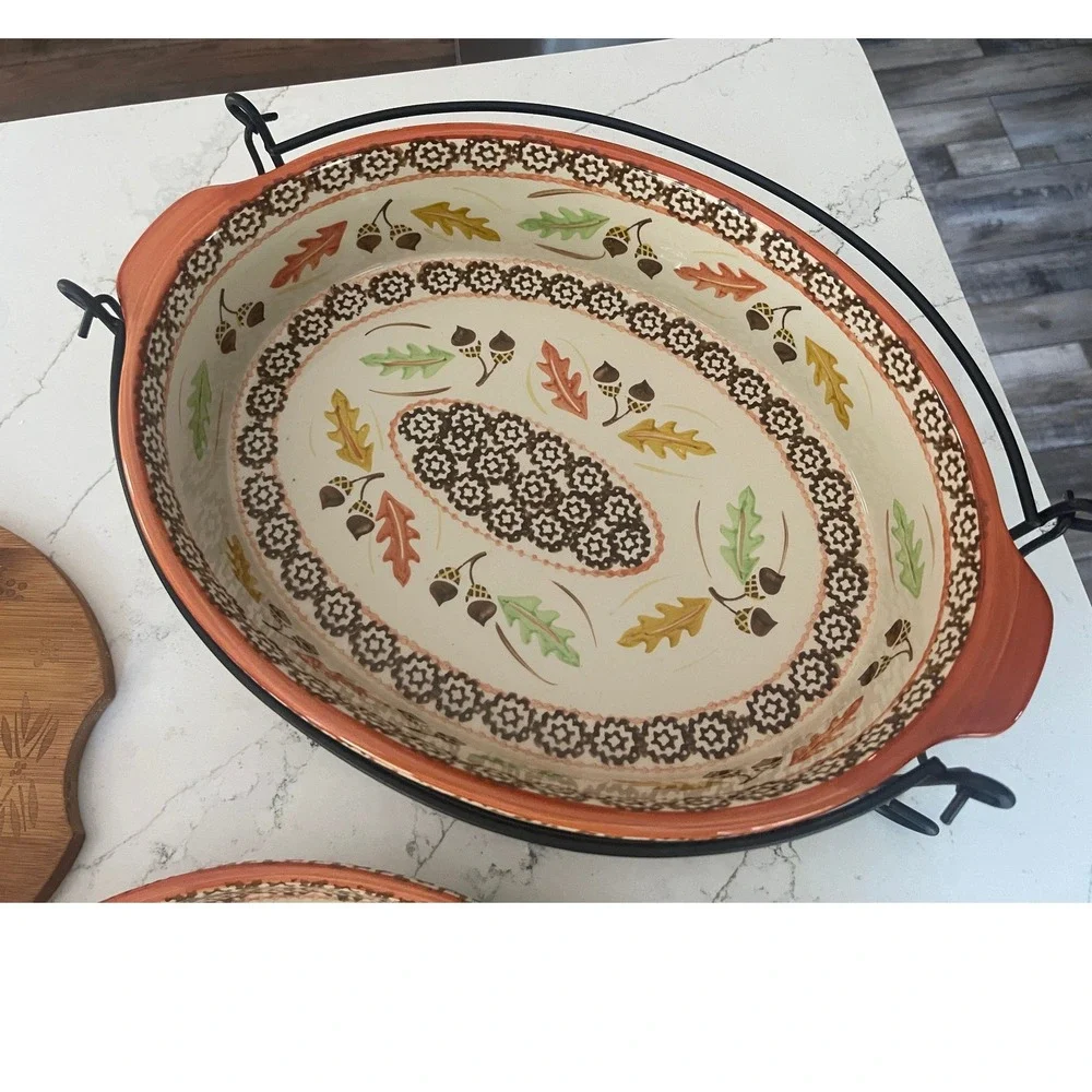 Temp-tations Old World Harvest 3QT Oval Baker Set with Rack Bamboo Board NIB